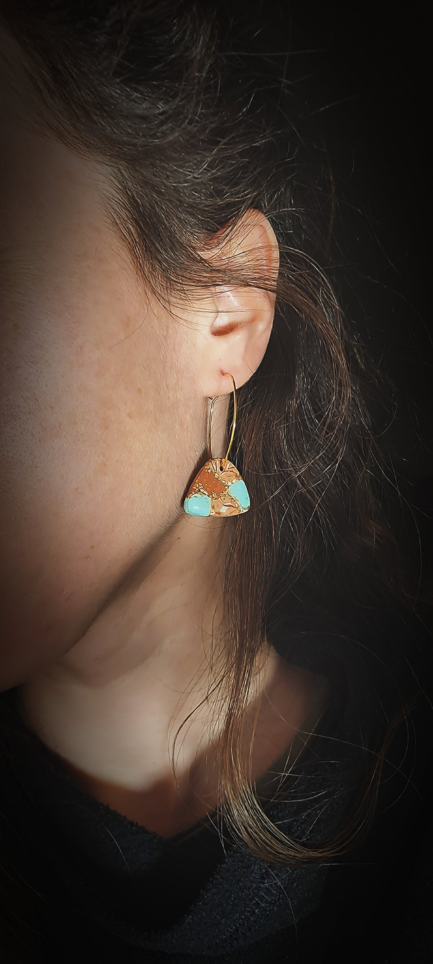 aretes dorados largos